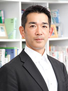 監修者近影